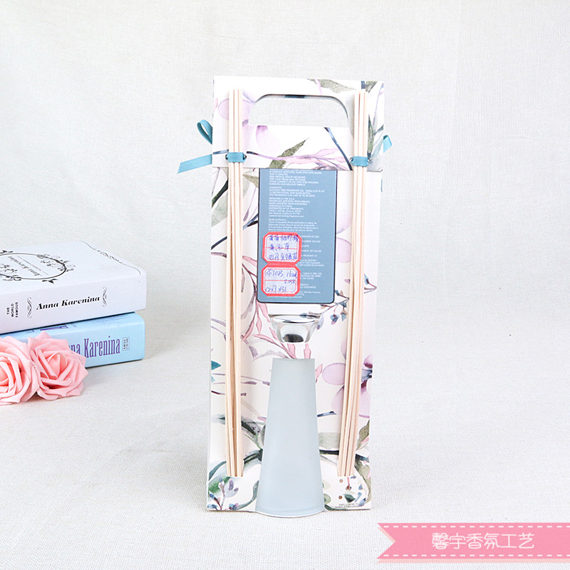 Indoor flameless aromatherapy rattan bedroom aromatherapy liquid bottle, perfume fragrance, and monosodium glutamate oil set
