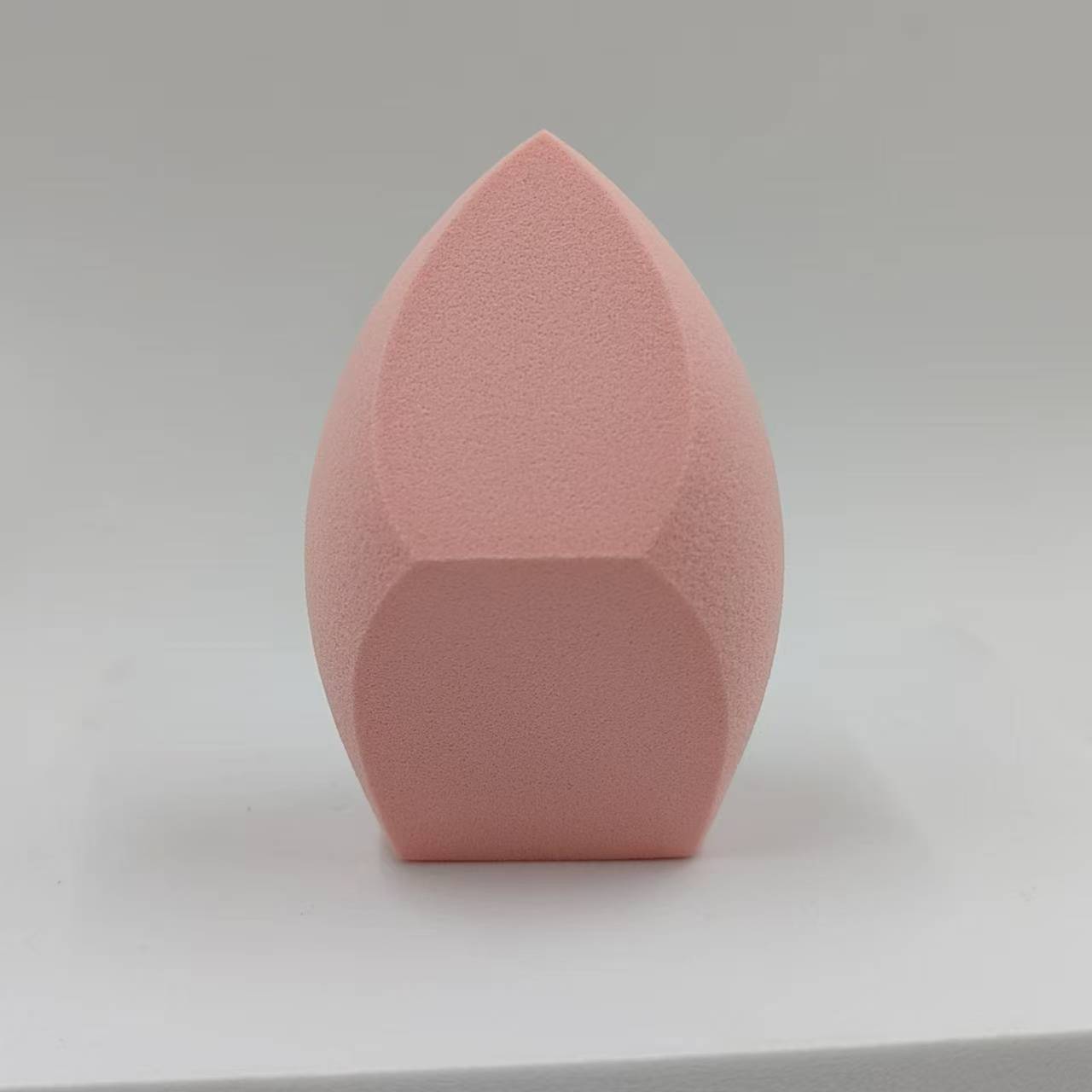 New non-latex three-cut powder puff, soft and skin-friendly beauty tool, individually packaged beauty egg, irregular-shaped powder puff pic 2