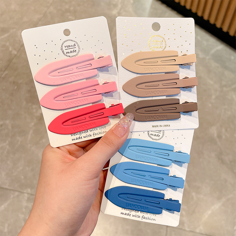 Three hairpins of the same style as the White deer, with no trace, for women's side bangs, small clips by the seaside, duckbill clips, and hair accessories details Picture