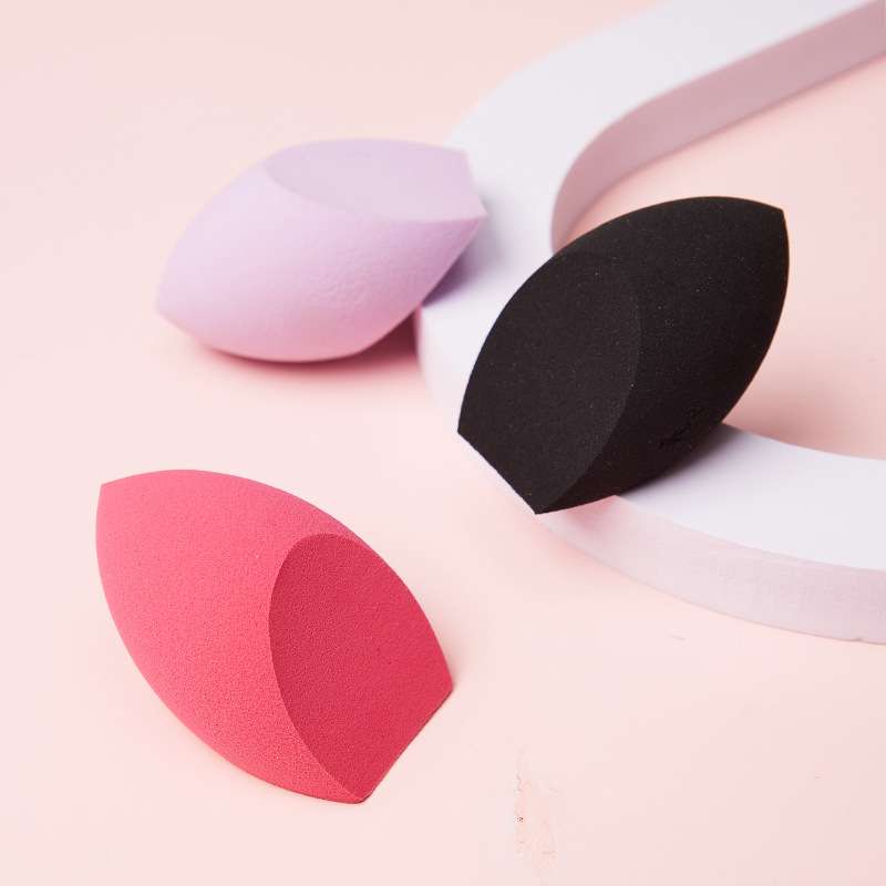 Factory wholesale non-latex rocket-head olive diagonally cut in two pieces powder puffs, irregular-shaped dry and wet dual-purpose beauty eggs pic 1