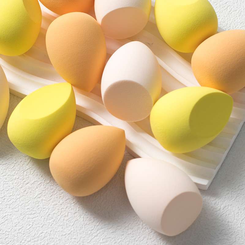 The foreign trade water drop diagonal cut beauty egg is super soft and does not absorb powder. It can be used for both dry and wet makeup. The packaging of the makeup egg can be customized pic 4