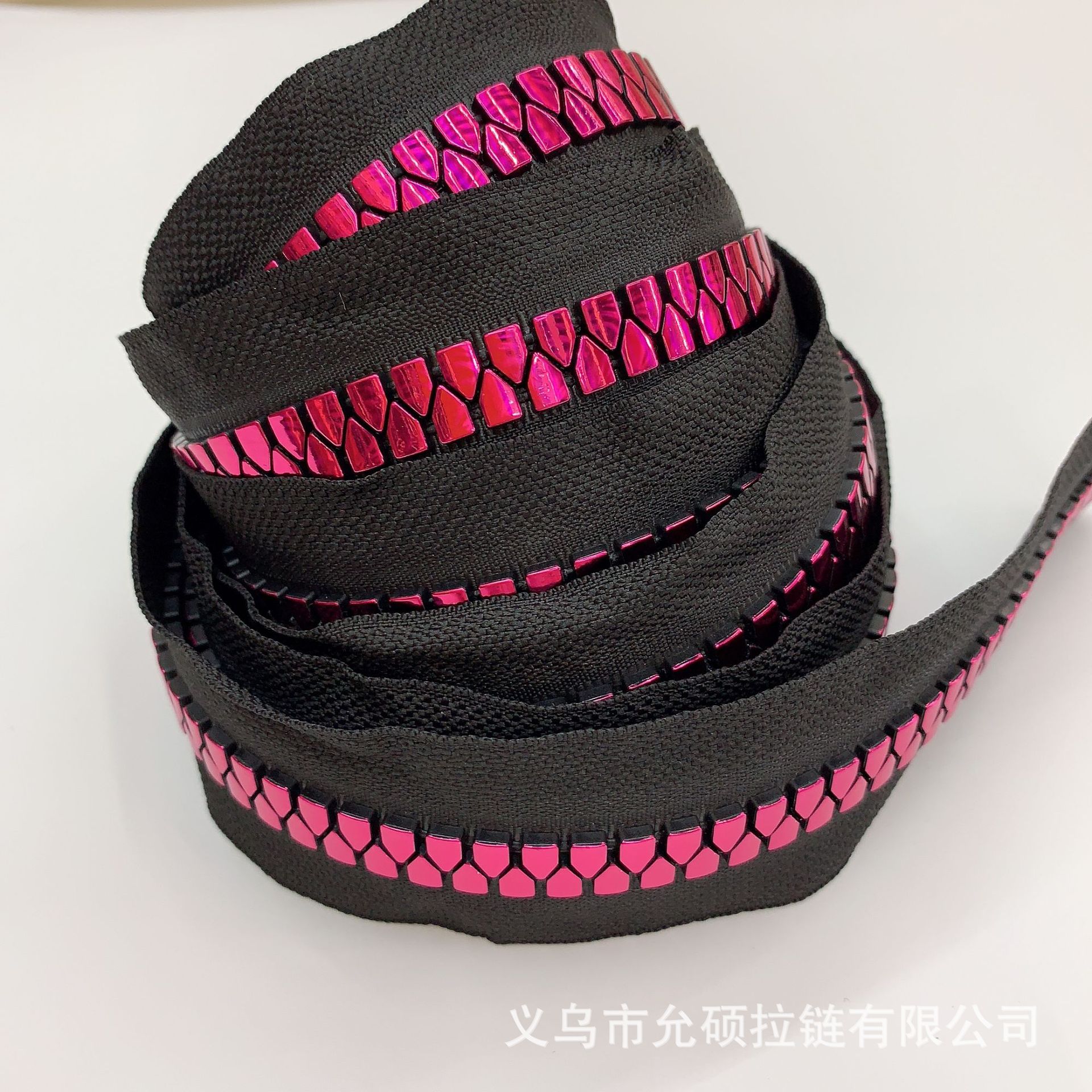 15号树脂三角牙镀金牙齿拉链  服饰 箱包 高档定制环保拉链码装