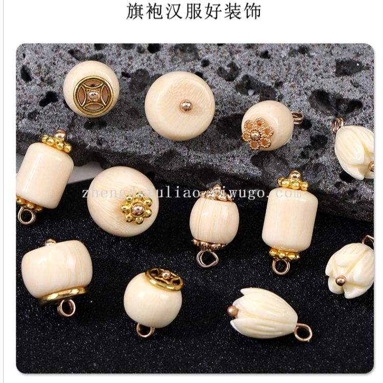 纽扣/细边四眼透明纽扣/桶脂双拼钮扣/卡通纽扣/椰壳木扣产品图