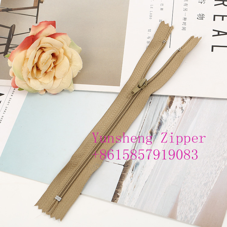 3# Invisible zipper skirt Down cotton dress Fabric edge invisible silk edge invisible ZIpper Application Scenario