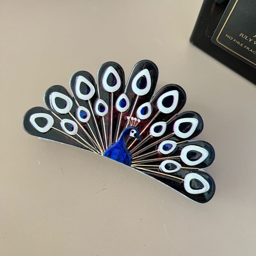 Peacock-shaped grab clip animal hair accessory, exquisite large and elegant hair grab clip, elegant ponytail clip shark head accessory pic 3