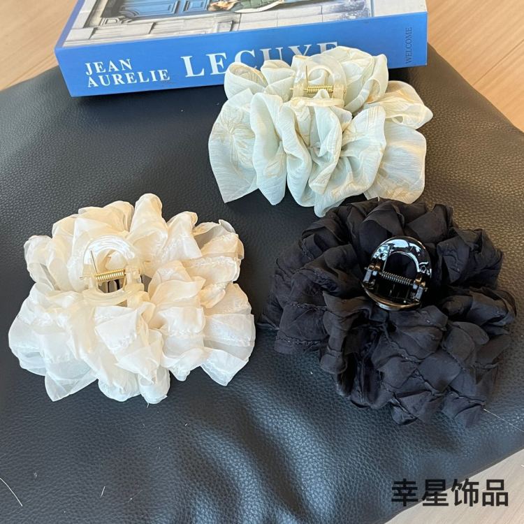 Cloud Bubble clip, large butterfly hair clip, new style hair clip, high-end look, back head updo, shark clip hair accessory Item Picture