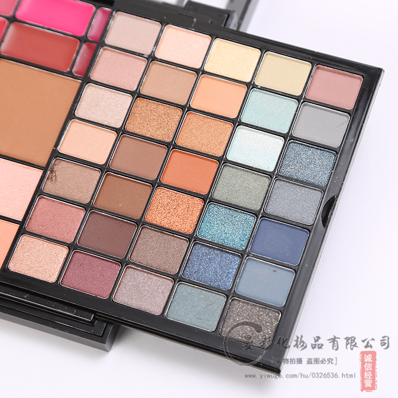 彩妆盘眼影盒大地色组合腮红唇彩高光套装初学者女学生便携