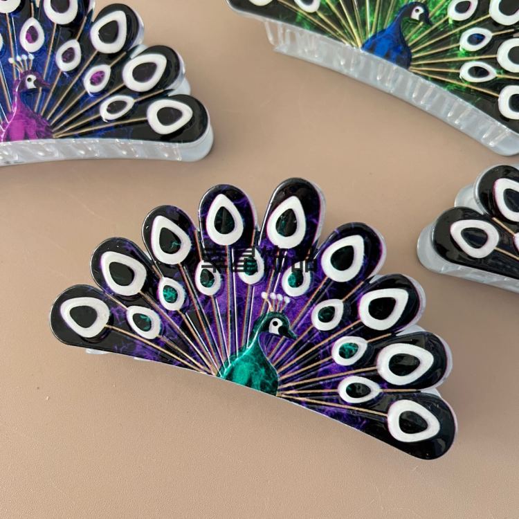 Peacock-shaped grab clip animal hair accessory, exquisite large and elegant hair grab clip, elegant ponytail clip shark head accessory