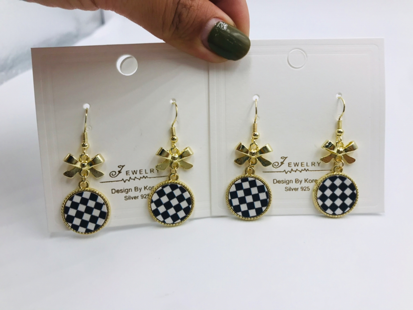 s925银针时尚耳钉耳环小香风毛球吊坠耳针韩版气质耳钉耳饰饰品详情1