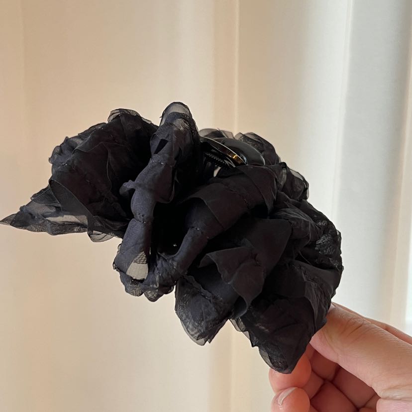 Cloud Bubble clip, large butterfly hair clip, new style hair clip, high-end look, back head updo, shark clip hair accessory pic 2