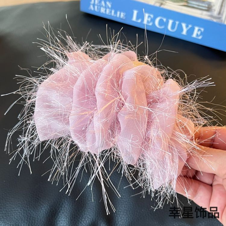 Feather clip, bubble hair clip, updo, super fairy-like hair accessory, high-end clip, large furry shark clip, hair accessory Specification image