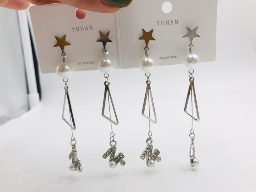 s925银针时尚耳钉耳环小香风毛球吊坠耳针韩版气质耳钉耳饰饰品详情3