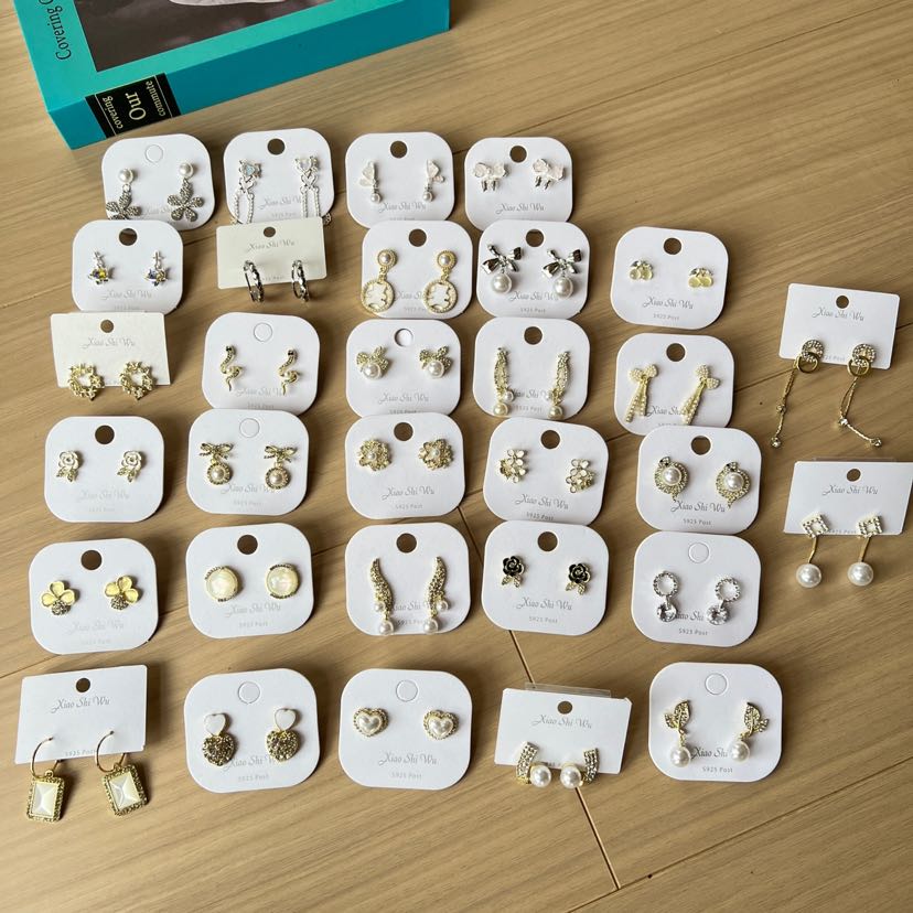 镶钻甜美高级感耳钉女轻奢小众设计感网红耳圈耳环气质小巧耳饰品详情10