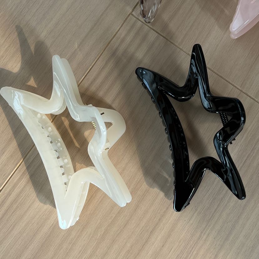 High-end and elegant hairpin at the back of the head, wavy hair clip, a new type of shark clip headwear and hair accessory that is popular among Internet celebrities pic 14