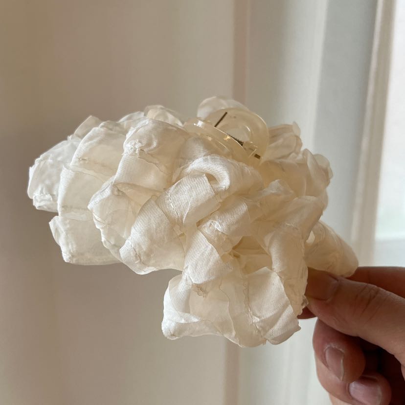 Cloud Bubble clip, large butterfly hair clip, new style hair clip, high-end look, back head updo, shark clip hair accessory pic 1