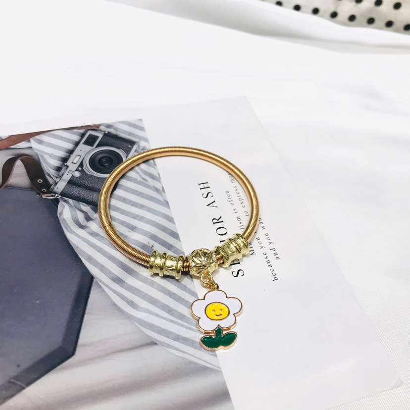 Fashionable bracelets, bangles, handrings, jewelry, alloy pendants, accessories and bracelets pic 3