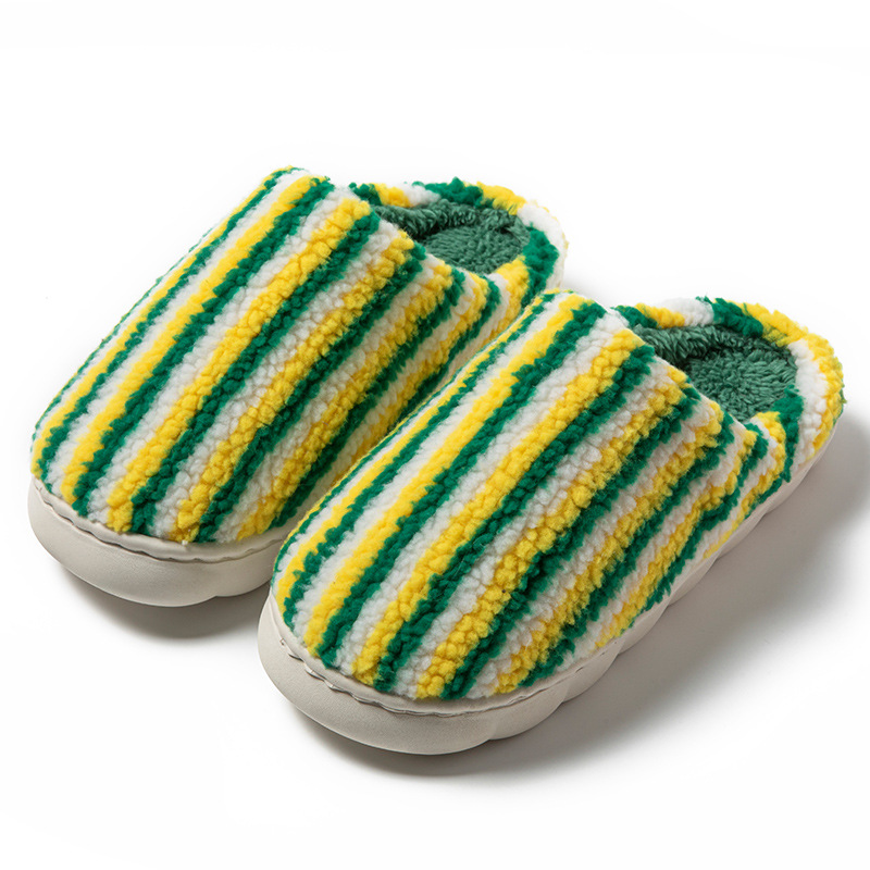 Winter cotton slippers for home use, warm and anti-slip, thick-soled plush home slippers with fleece, 2025 best-selling cotton shoes for women to wear outside Application Scenario