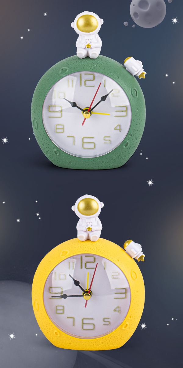 Creative astronaut alarm clock with small pendant, student desktop decoration alarm clock, student enrollment gift, birthday present pic 18