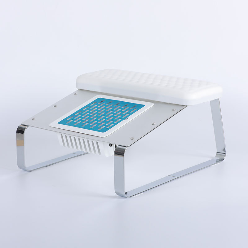 家用吸尘器实物图