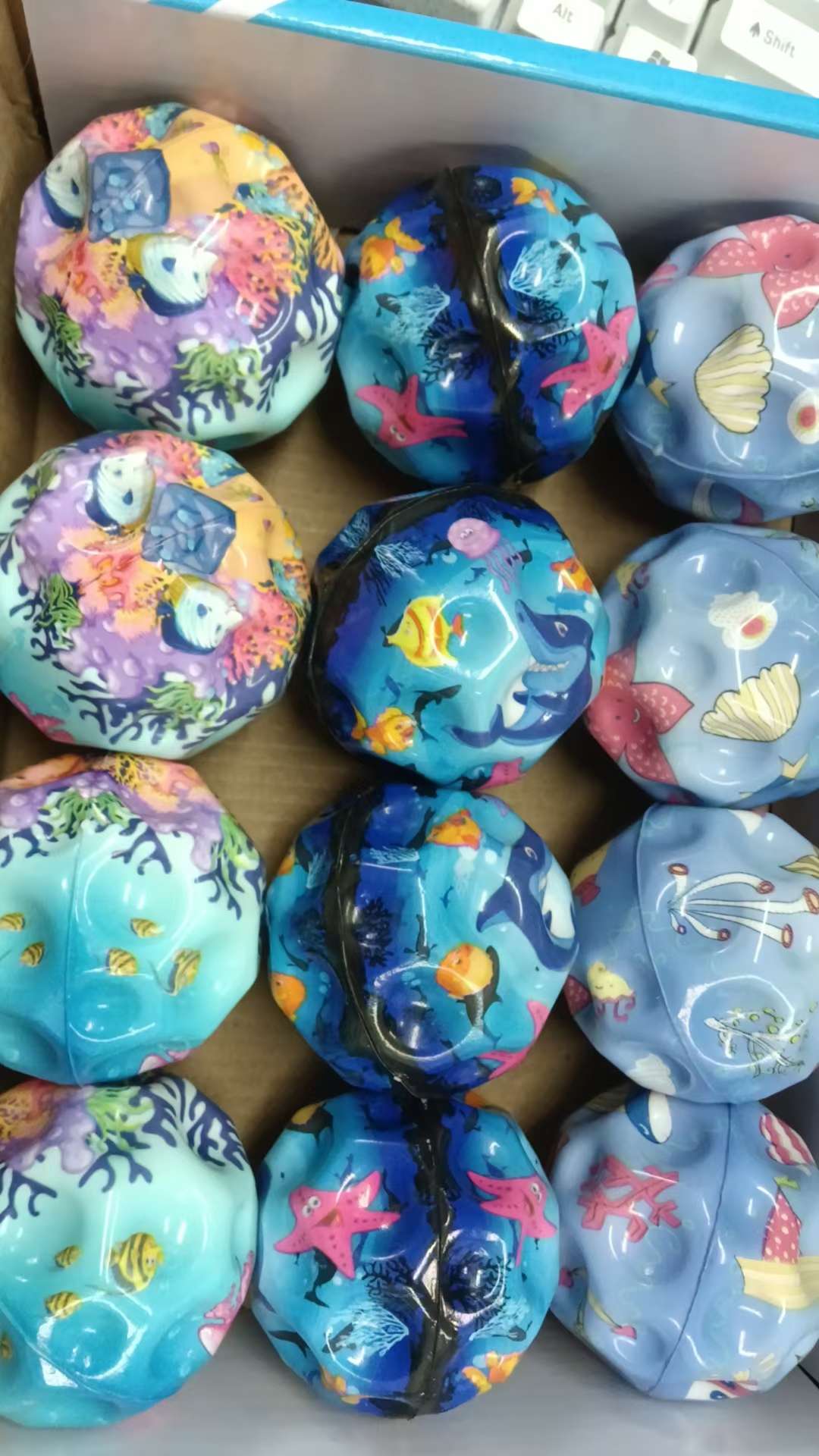 高弹球，可带灯带手腕，国内外供货厂家直销详情8