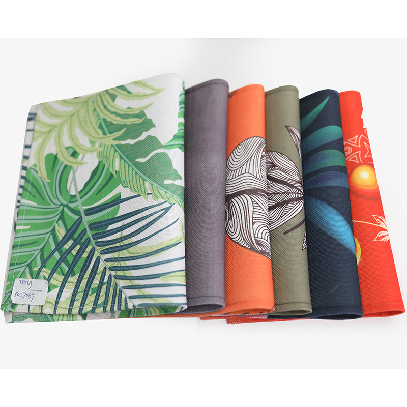 Creative European-style thickened printed waterproof Western placemats, cotton and linen pads, heat insulation pads and coasters can be customized