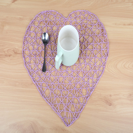 Pure hand-woven eco-friendly single-strand wood pulp paper heart-shaped placemats, teacup MATS, straw rope net MATS, kindergarten shooting props