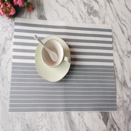 Nordic-style pvc jacquard irregular striped Teslin placemats, table MATS, coasters, coffee MATS, tea MATS and picnic MATS Application Scenario
