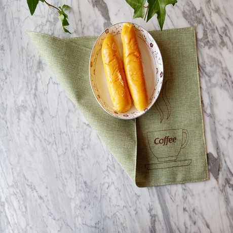 Double-layered coffee cups, embroidered cotton and linen placemats, Japanese and European style heat-insulating table MATS, plate MATS, bowl MATS and coasters are indispensable for home use Application Scenario