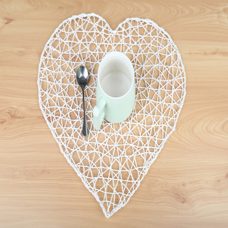 Pure hand-woven eco-friendly single-strand wood pulp paper heart-shaped placemats, teacup MATS, straw rope net MATS, kindergarten shooting props Specification image