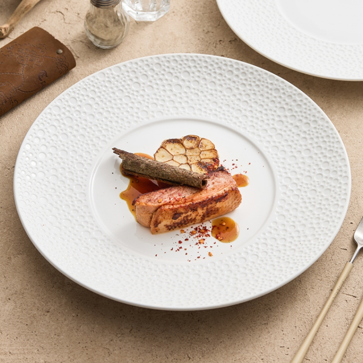 YJ陶瓷圆盘西餐酒店餐厅餐具盘子菜盘餐盘浮雕高级平盘牛排盘