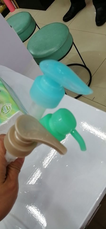 32牙乳泵头，六神沐浴露头 洗洁精头