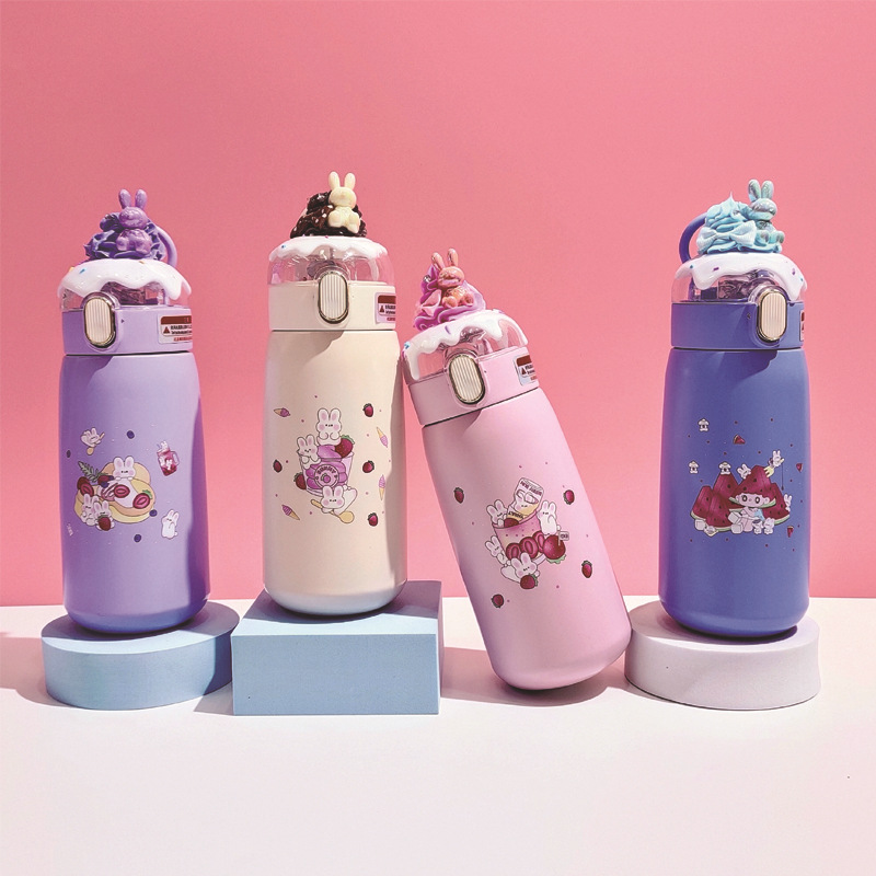 厂家直销跨境316不锈钢保温杯 吸管提手盖卡通图案兔子草莓大肚杯详情6