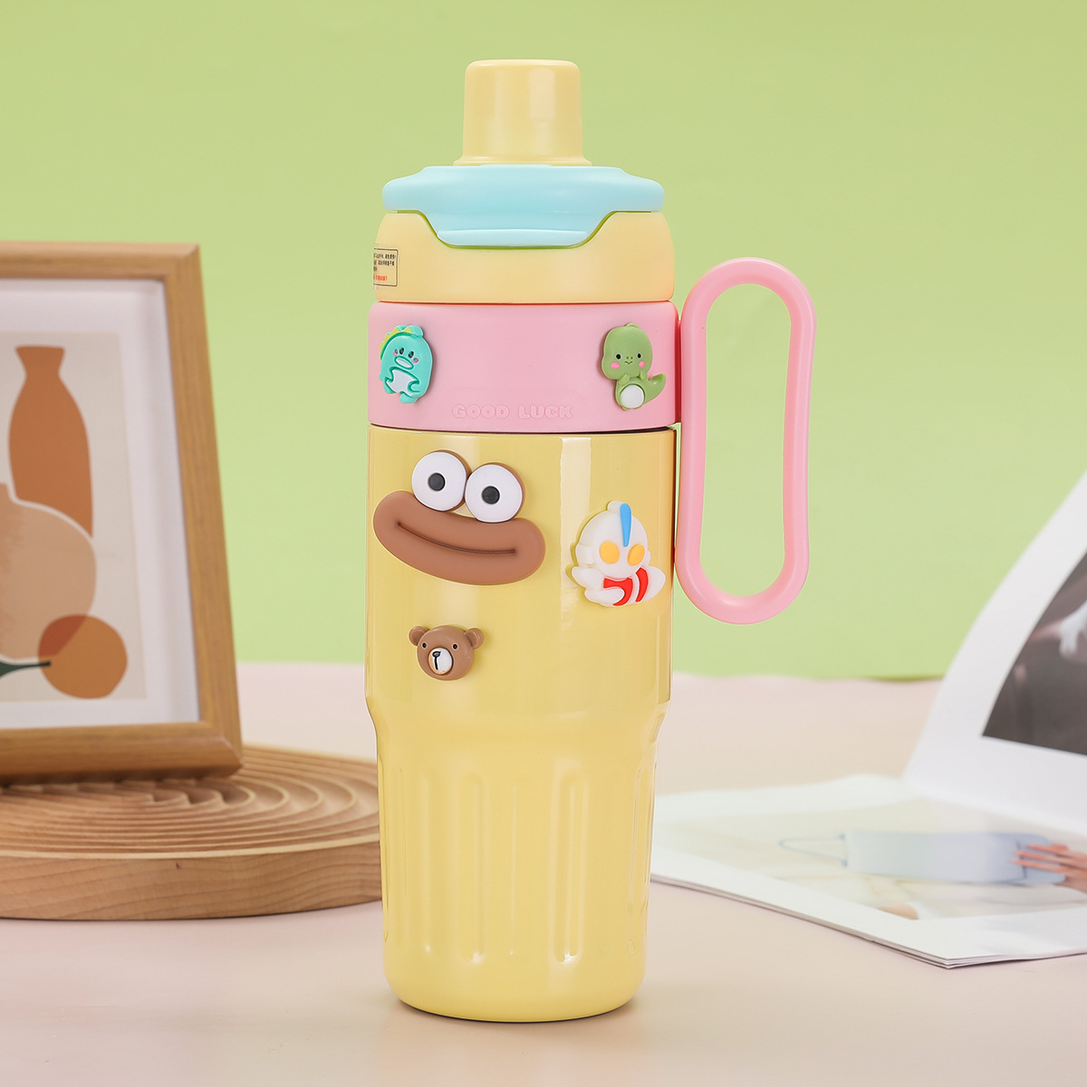 保温杯/水杯/运动水杯/国潮/国潮保温杯白底实物图