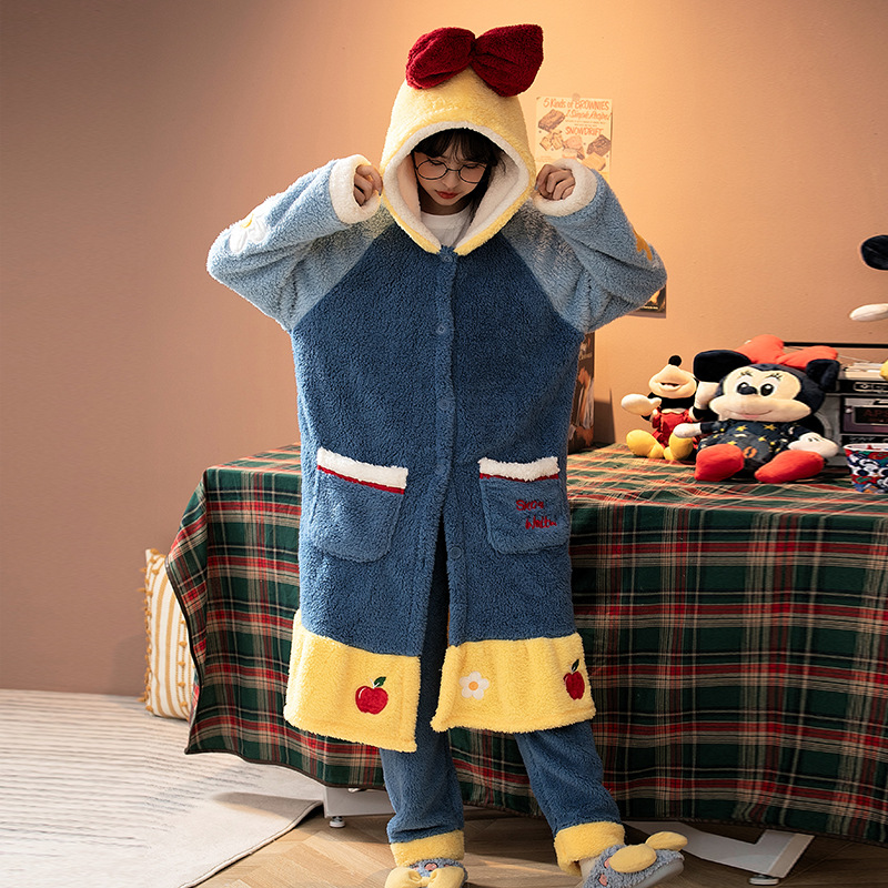 2023睡衣女冬季珊瑚绒可外穿家居服加厚连帽卡通睡衣在逃公主睡袍