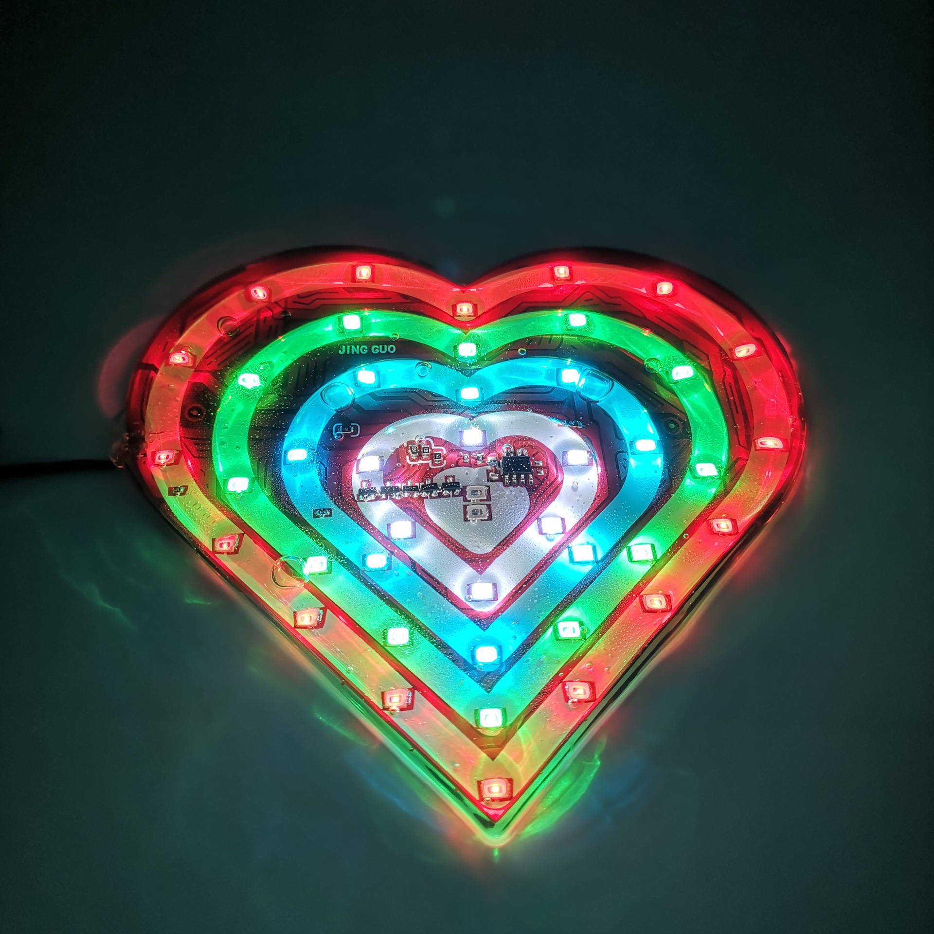 Cross-border best-selling motorcycle 12V color light, flashing light, LED seven-color light, heart-shaped peach light, rear flashing light Specification drawing