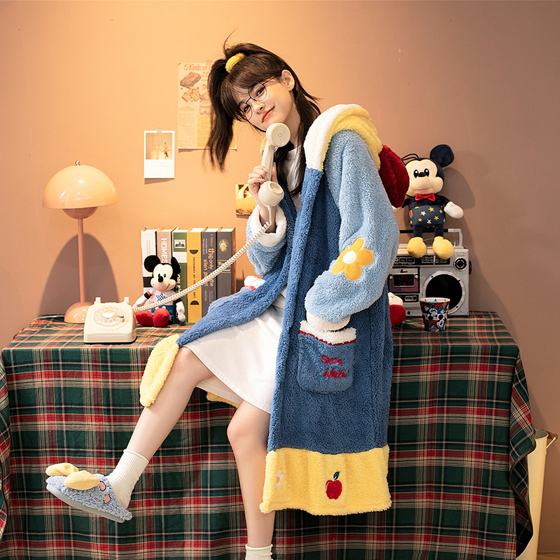 2023睡衣女冬季珊瑚绒可外穿家居服加厚连帽卡通睡衣在逃公主睡袍细节图