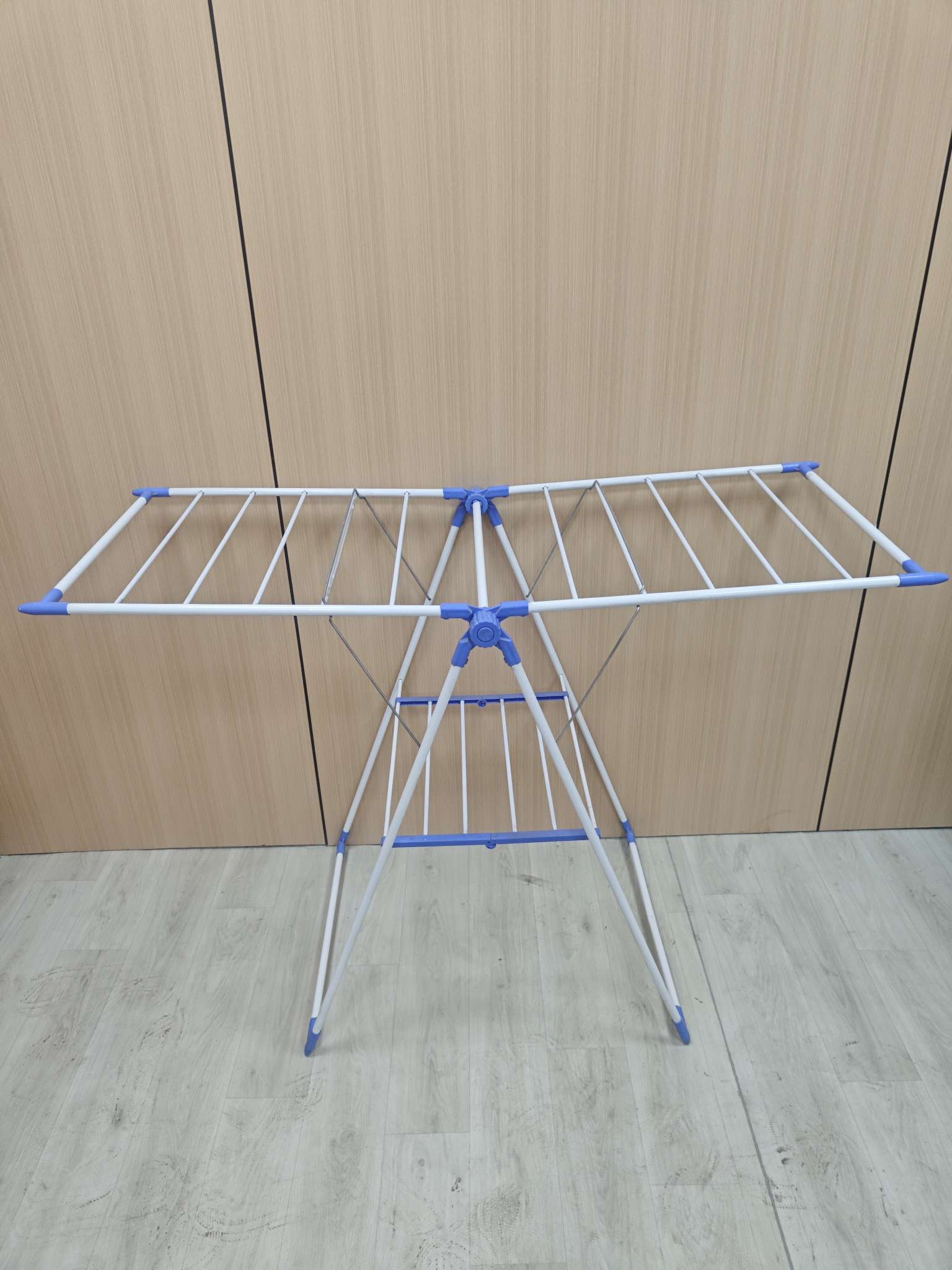 工厂批发翼型晾衣架可折叠免安装阳台衣物晒衣架置地式晾晒架详情2