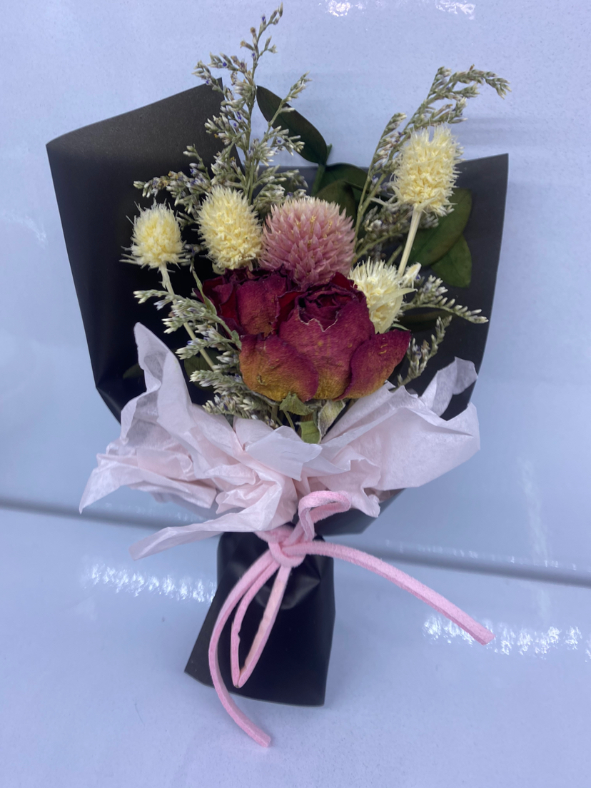 带灯玻璃罩干花花束，母亲节礼物、情人节礼物，各种场合礼物赠送详情6