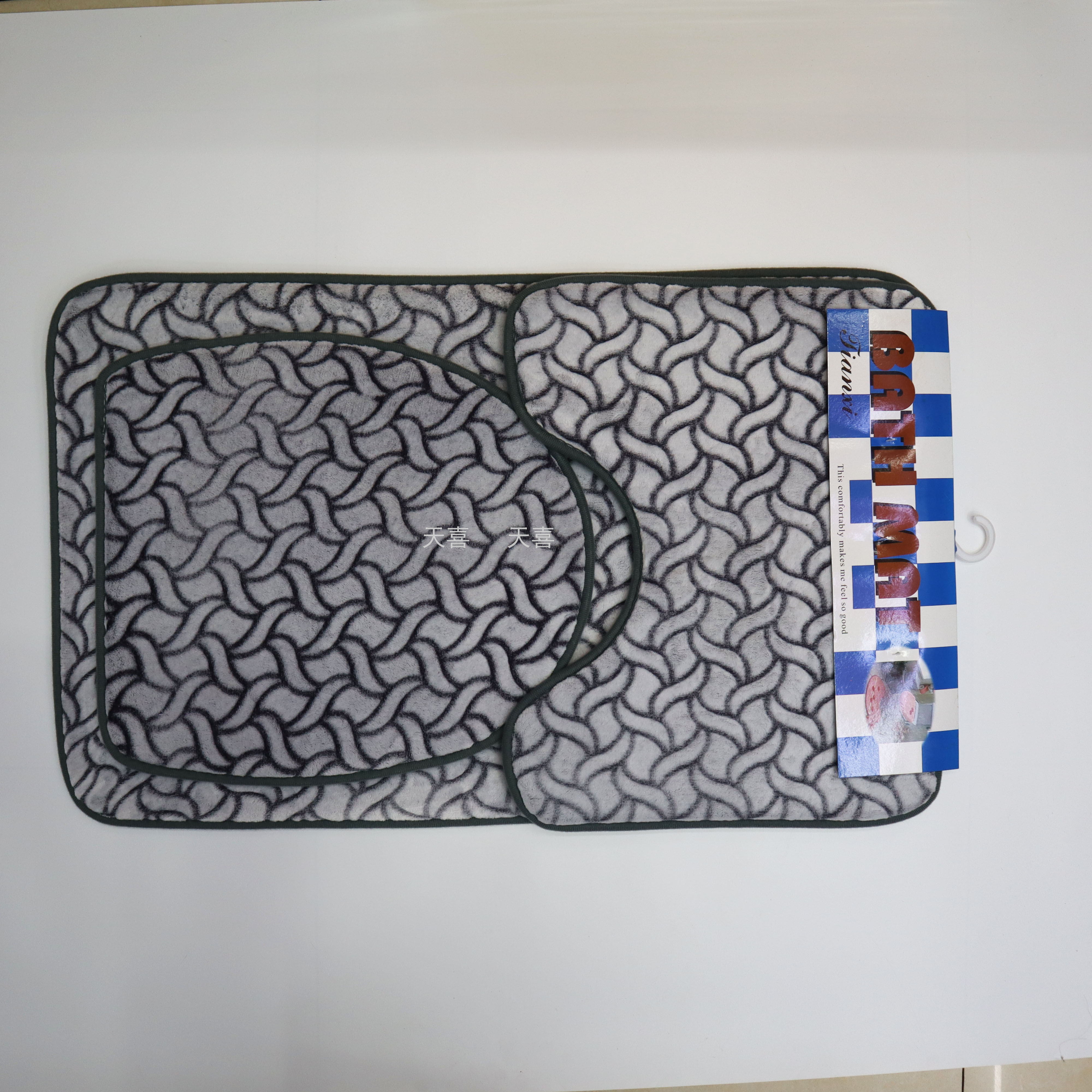 The manufacturer supplies classic cut-pattern toilet carpet three-piece sets, toilet and bathroom floor MATS three-piece sets, and floor MATS pic 5