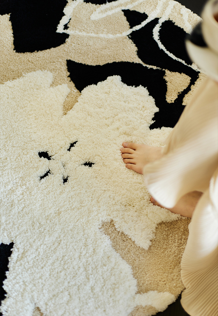 French-style light luxury round flocking carpet, dirt-resistant, wear-resistant and anti-slip floor mat for the living room, thickened cooling bedside carpet for the bedroom pic 8