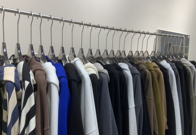烟灰色透明亚克力水晶衣架服装店专用女装婚纱衣挂撑塑料衣架裤夹详情11