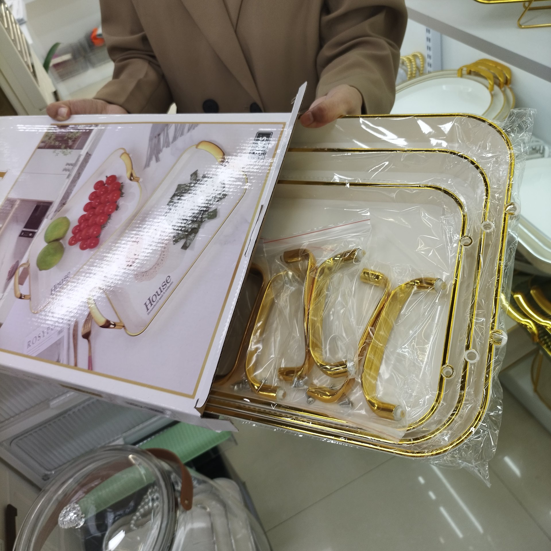 果盘托盘高级pet环保透明水晶酒吧干果小吃碟子盘子塑料拼盘跨境 pic 5