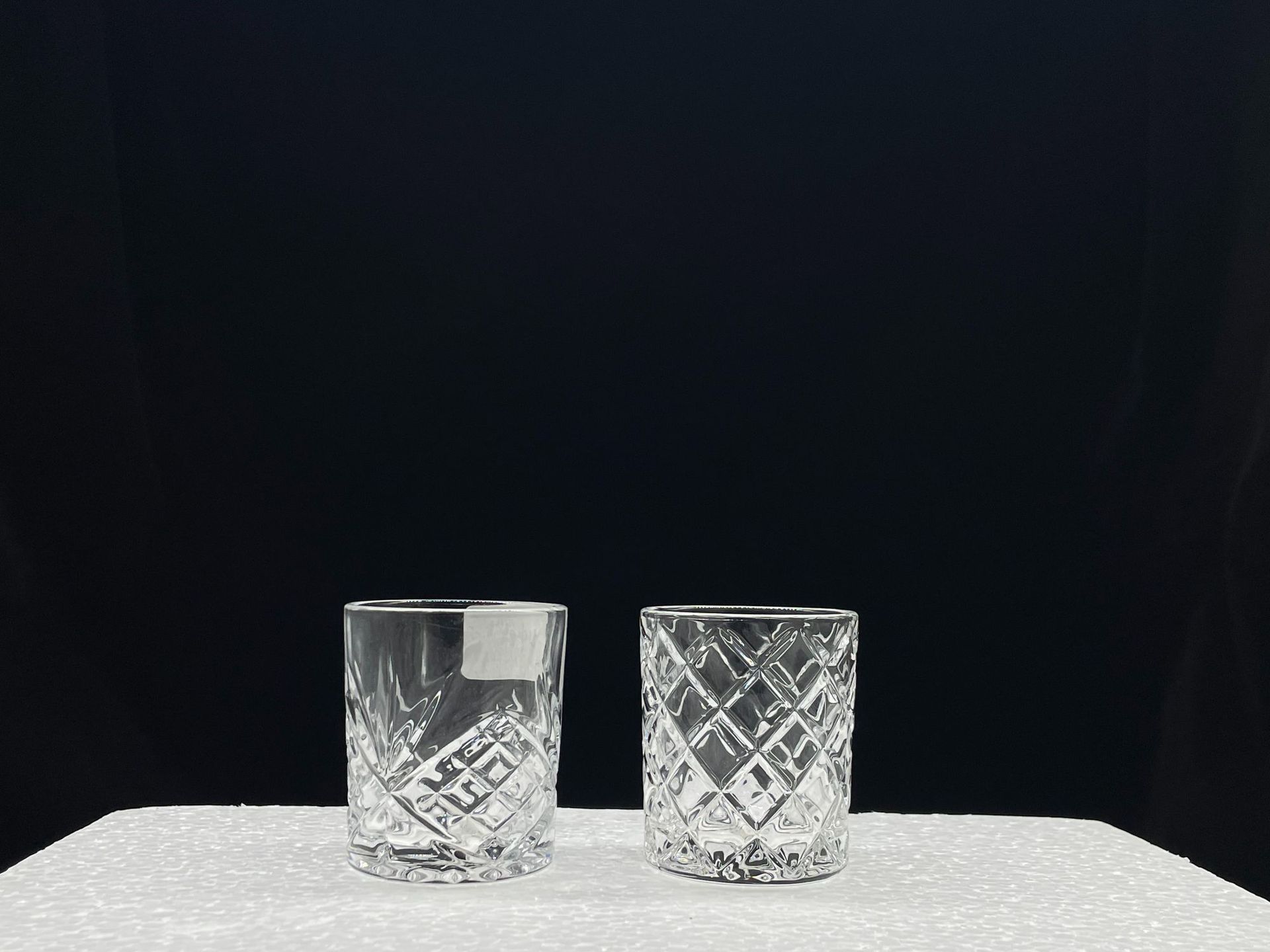 Carved white spirit cups, household glass cups, small Western-style wine cups, sets of cups, two bullet cups, one sip cup, spirits cups pic 5