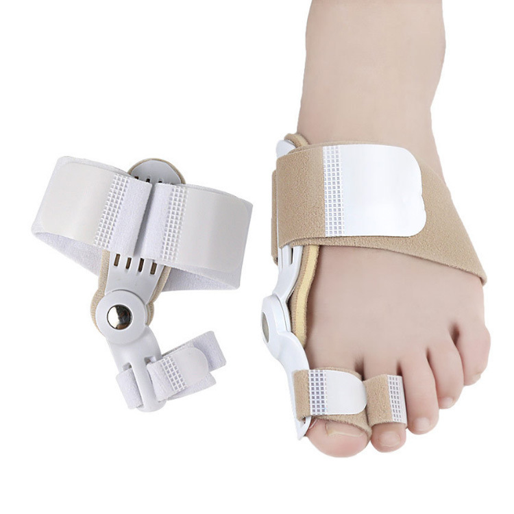 Thin and thickened versions of the foreign trade hallux valgus corrector for improving foot bone orthopedic correction Application Scenario