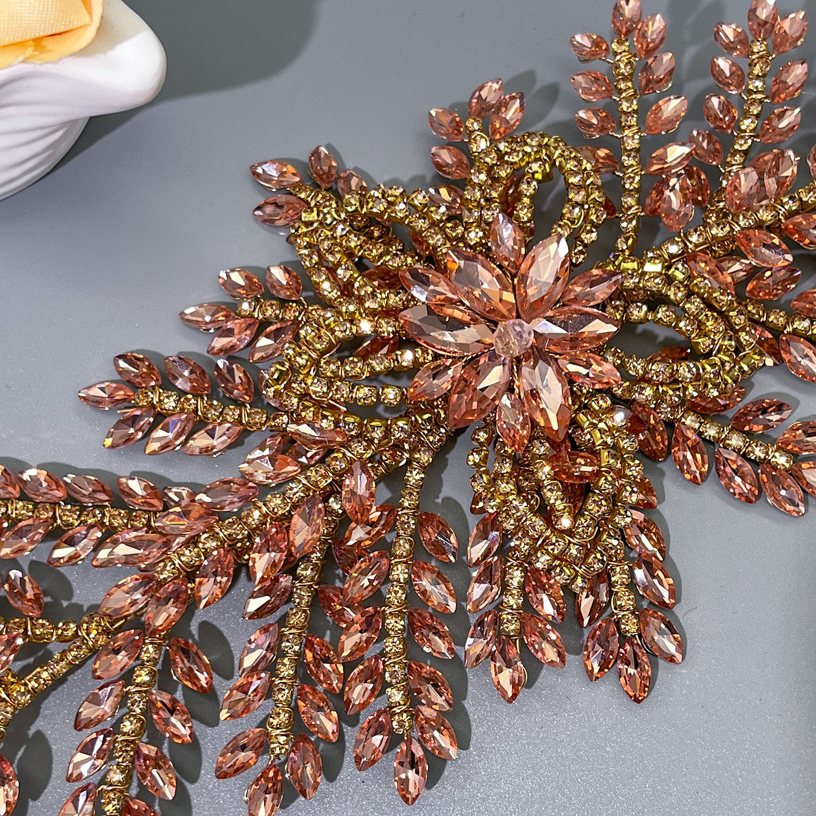 2025 Handcrafted rhinestone Bridal headwear, Heavy diamond-encrusted leaf and flower Wedding hair accessory DZ135 pic 13