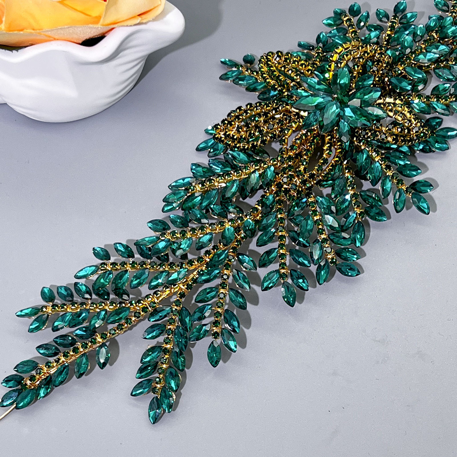 2025 Handcrafted rhinestone Bridal headwear, Heavy diamond-encrusted leaf and flower Wedding hair accessory DZ135 pic 11