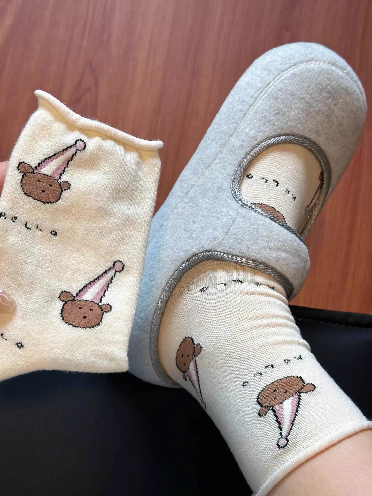 Korean soft and fluffy rolled-up socks for women, spring and summer style, fully printed cartoon, cute boneless pile socks, versatile mid-calf socks for outerwear pic 2