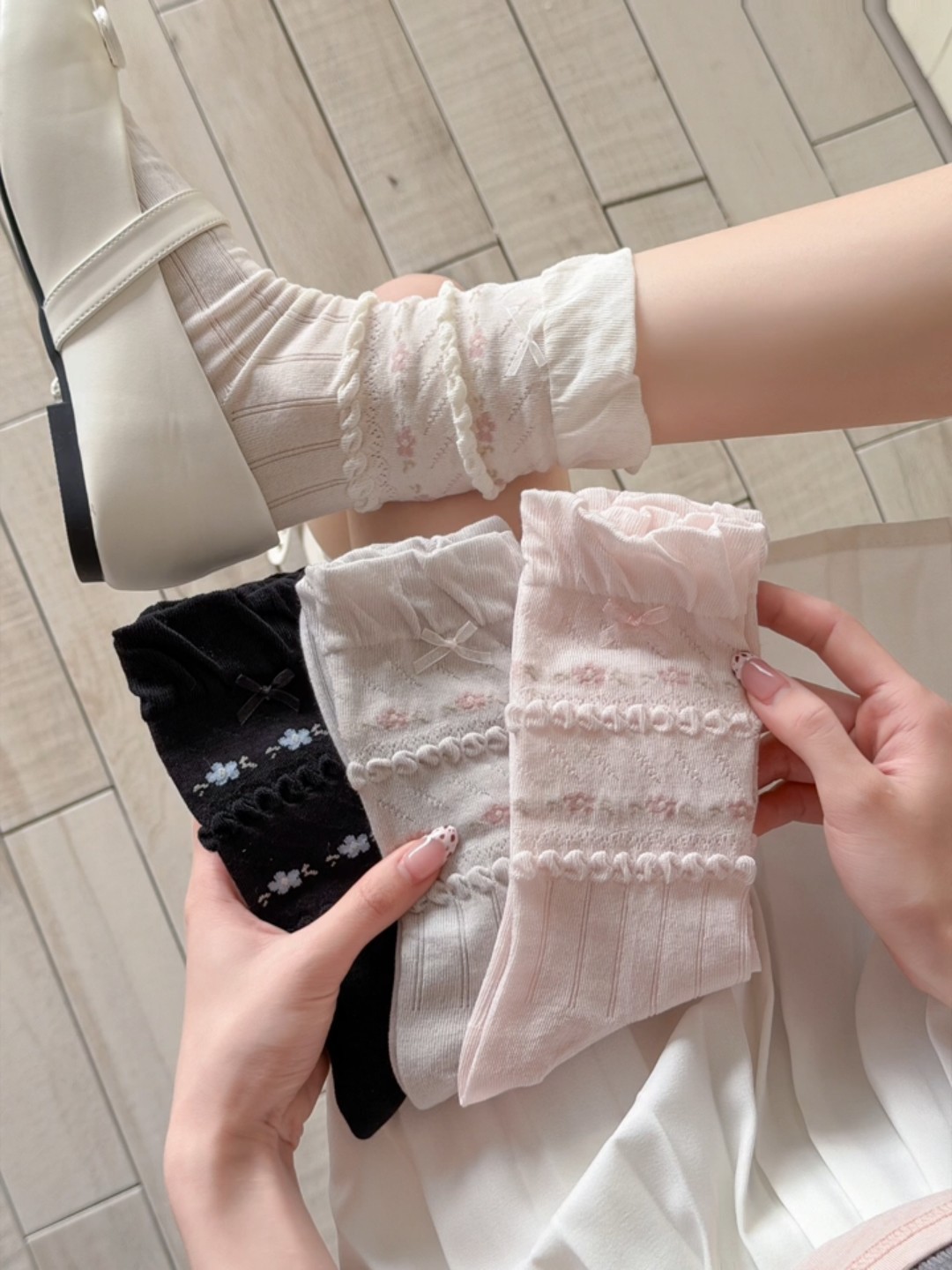 Bow lace socks for women, summer thin floral mid-calf cotton socks, perforated mesh breathable ballet style pile socks pic 1