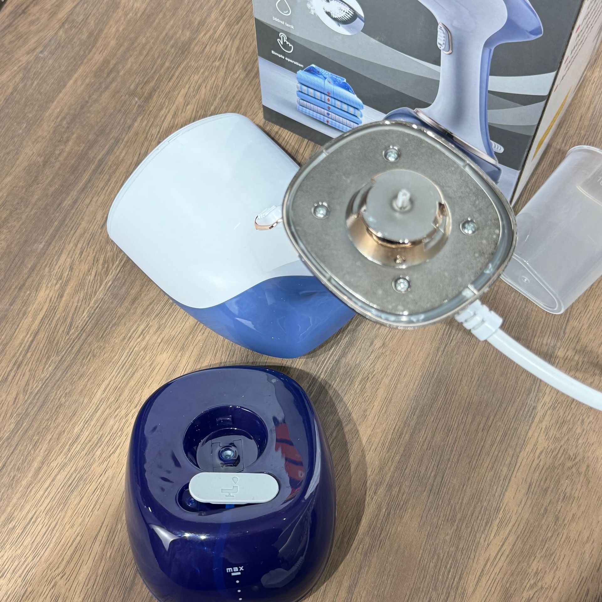 手持蒸汽电熨斗 家用便携蒸汽电烫斗外贸便携电熨斗详情12