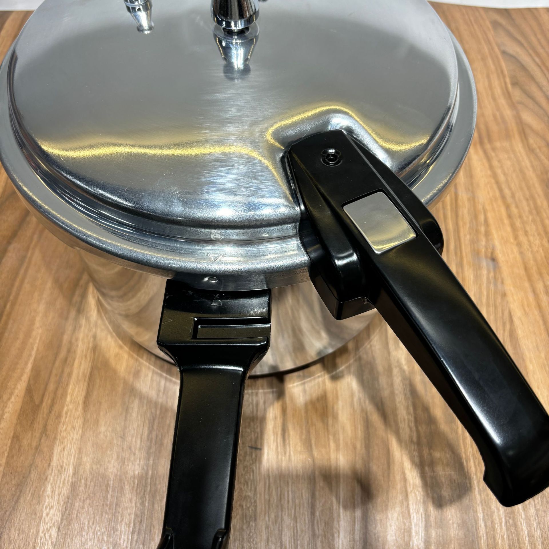 11L stainless steel pressure cooker (Bottom up) 不锈钢高压锅详情8